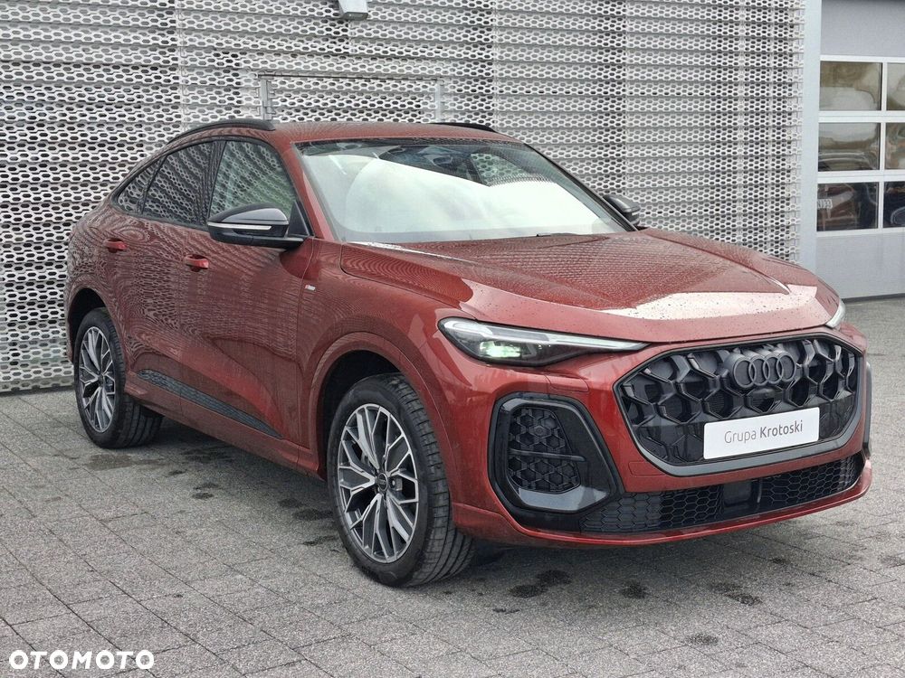 Audi Q5 Sportback - 4