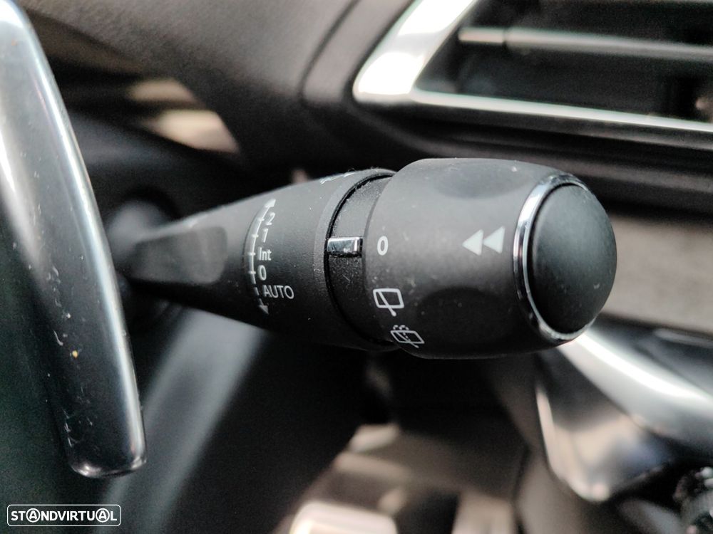 Peugeot 3008 1.6 Hybrid GT e-EAT8 - 19