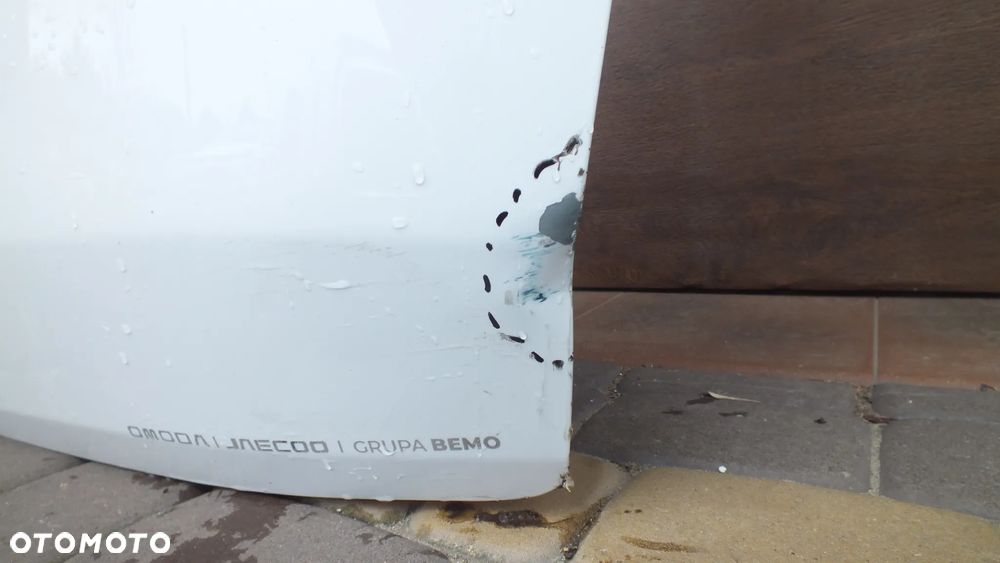 Klapa tylna Omoda 5 - 3