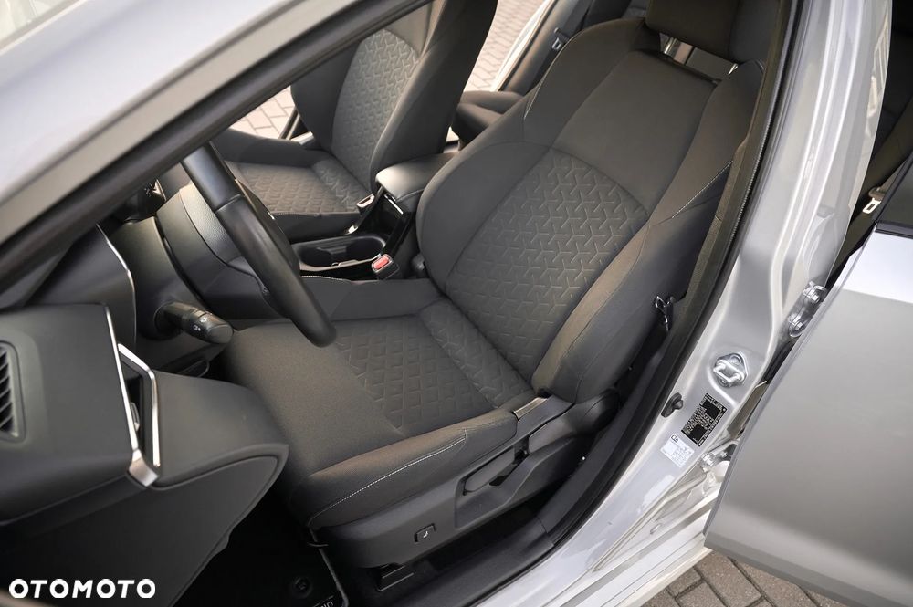 Toyota Corolla 1.8 Hybrid GPF Comfort - 24