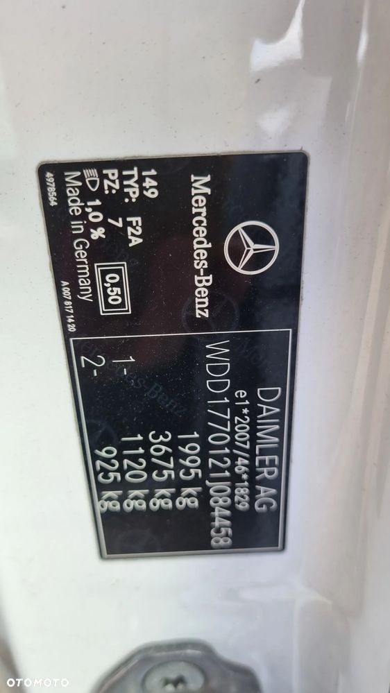 Mercedes-Benz Klasa A 200 d 8G-DCT AMG Line - 29