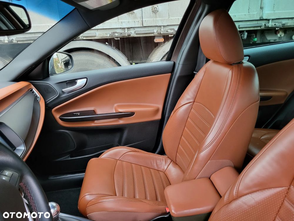 Alfa Romeo Giulietta 1.4 TB 16V Super - 24