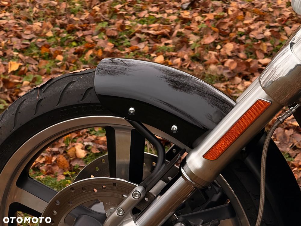 Harley-Davidson V-Rod Muscle - 32