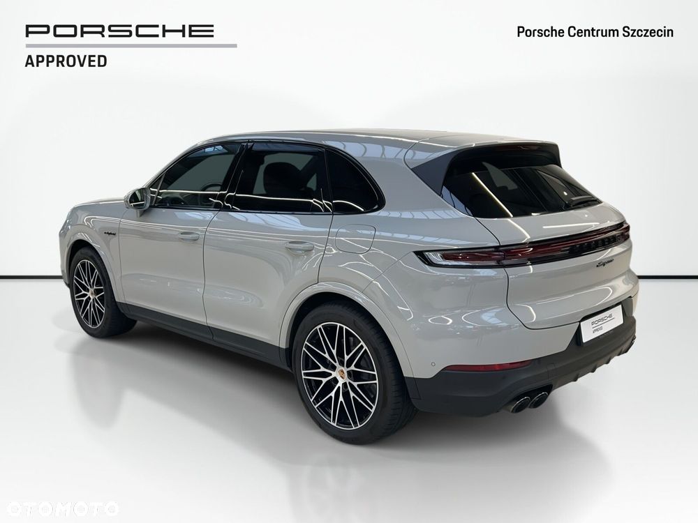 Porsche Cayenne E-Hybrid PHEV - 3