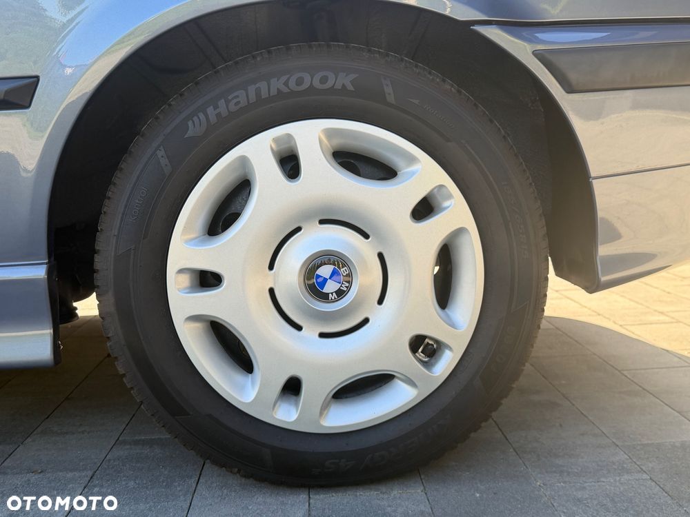 BMW Seria 3 - 27