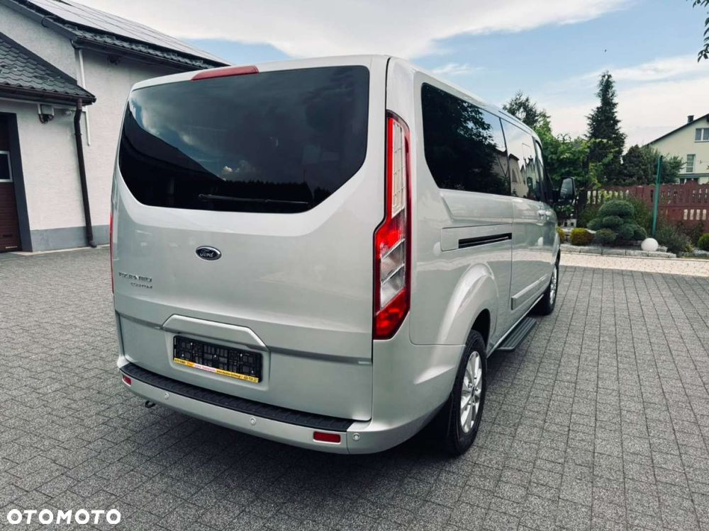 Ford Tourneo Custom - 17