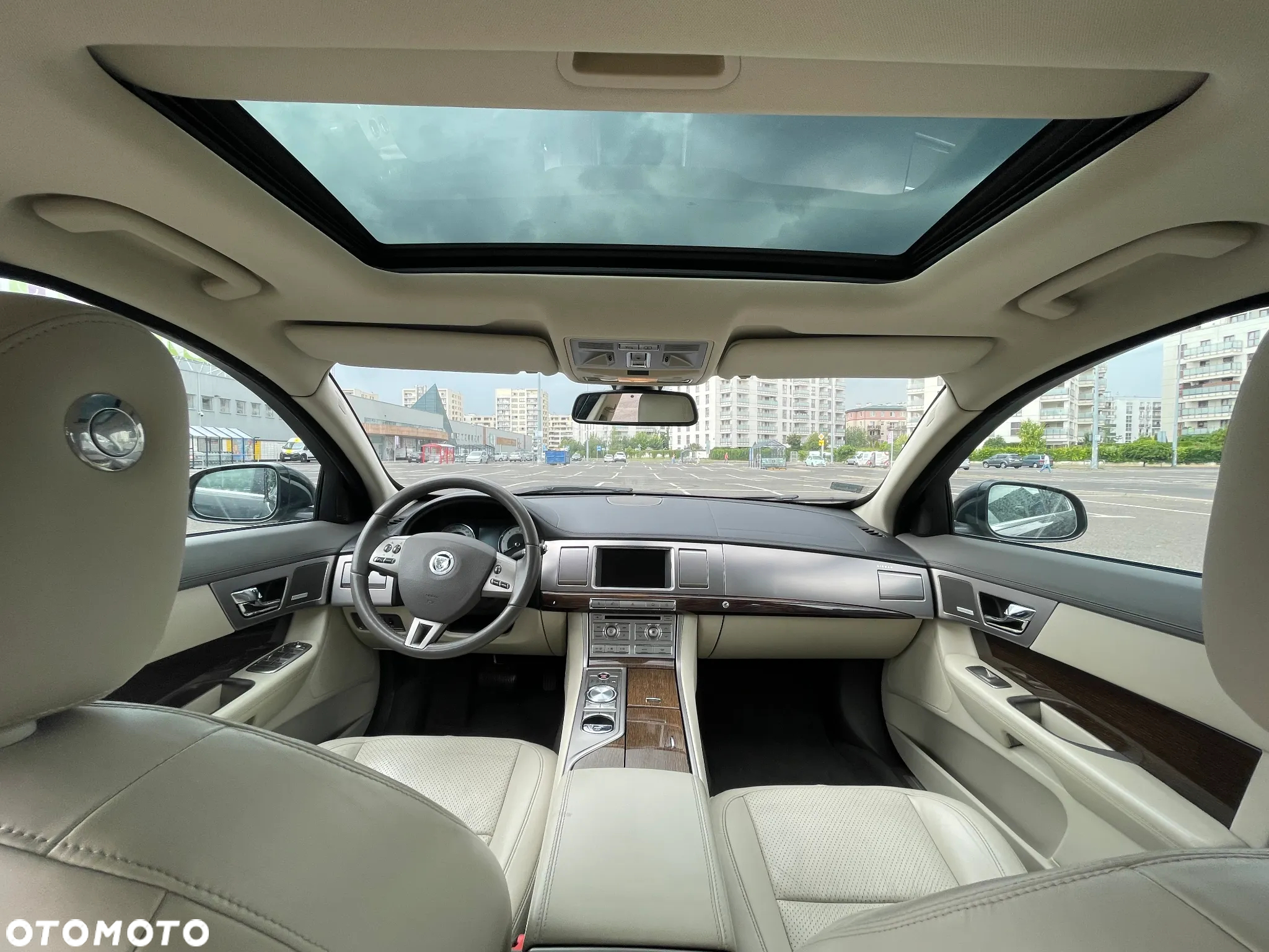 Jaguar XF 3.0 V6 D Portfolio - 9