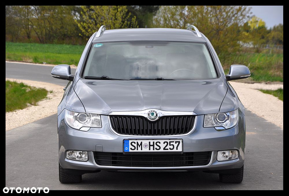 Skoda Superb 2.0 TDI Exclusive - 9