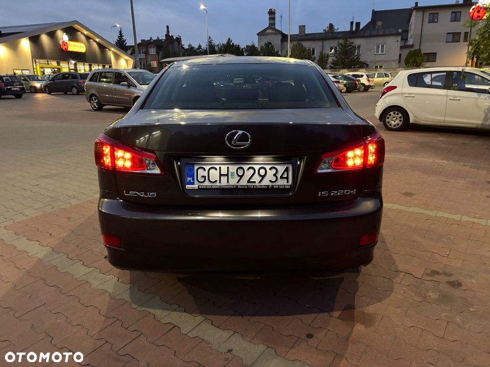 Lexus IS - 8