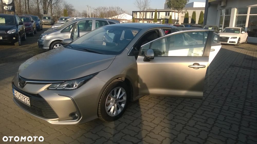 Toyota Corolla 1.6 Comfort - 14