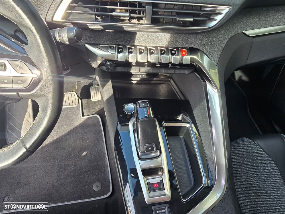 Peugeot 3008 1.2 PureTech Allure EAT8 - 16