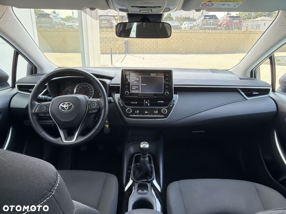 Toyota Corolla - 10