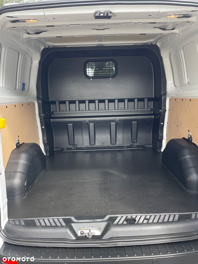 Ford TRANSIT CUSTOM - 7