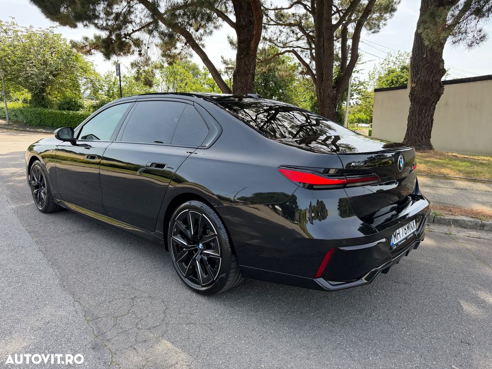 BMW Seria 7 - 16
