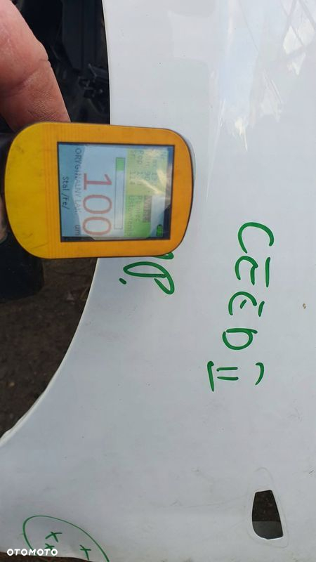 KIA Ceed 2 II 12-17 lewy błotnik przedni przód € - 8