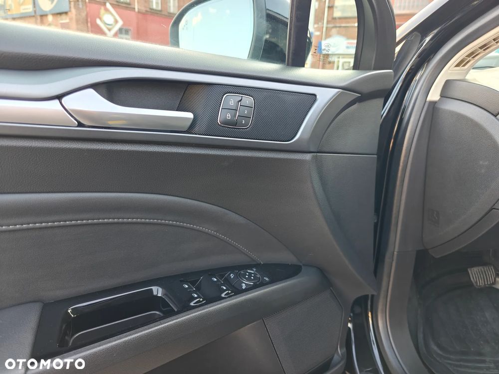 Ford Mondeo - 21