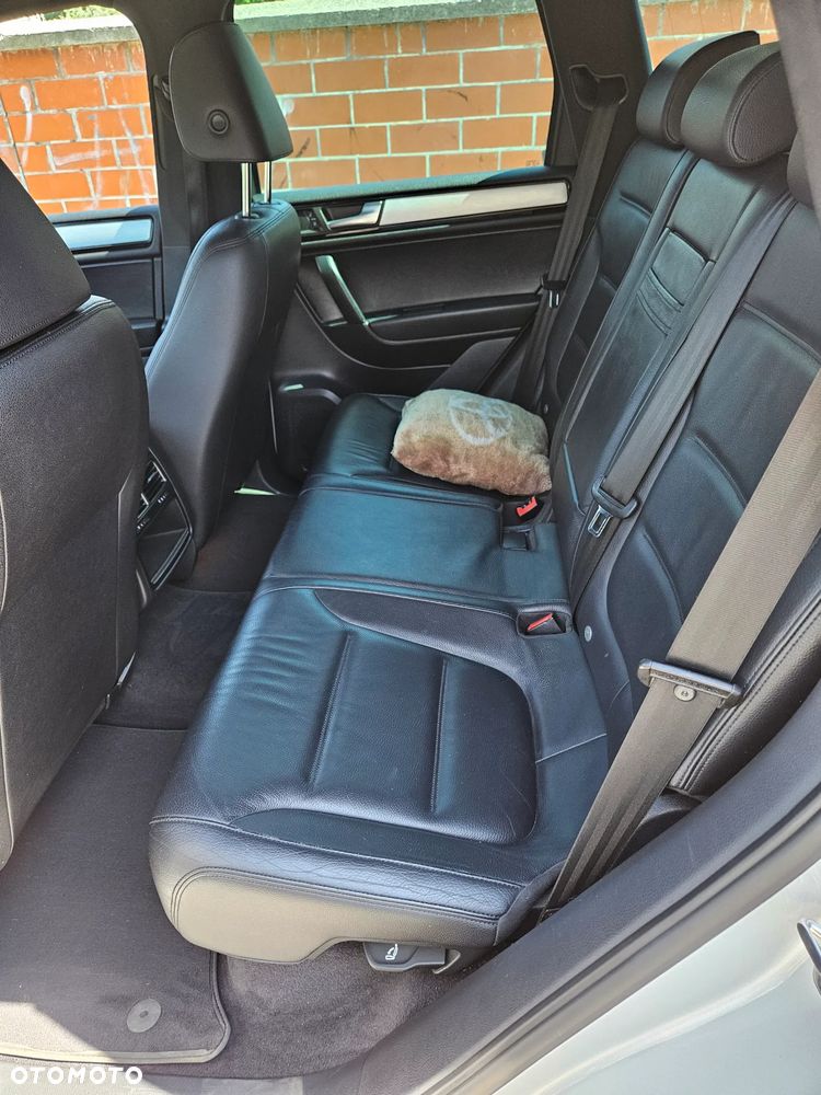 Volkswagen Touareg - 13