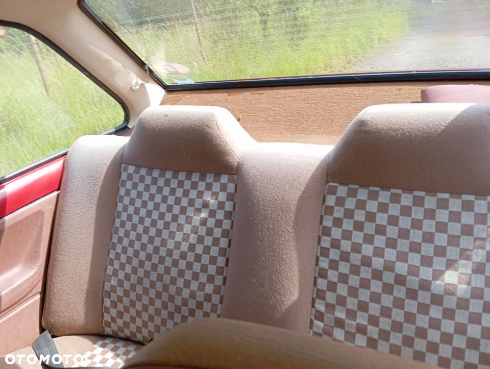 Volkswagen Polo - 9