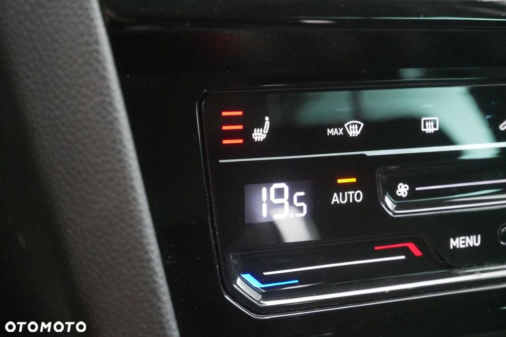 Volkswagen Passat Variant 1.5 TSI EVO Business DSG - 21