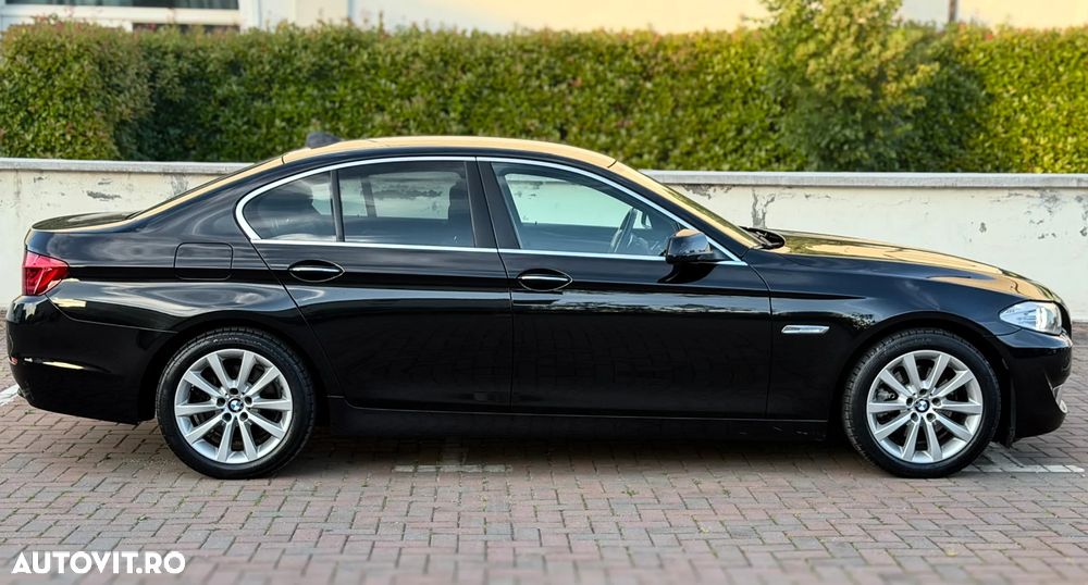 BMW Seria 5 520d Aut. - 9