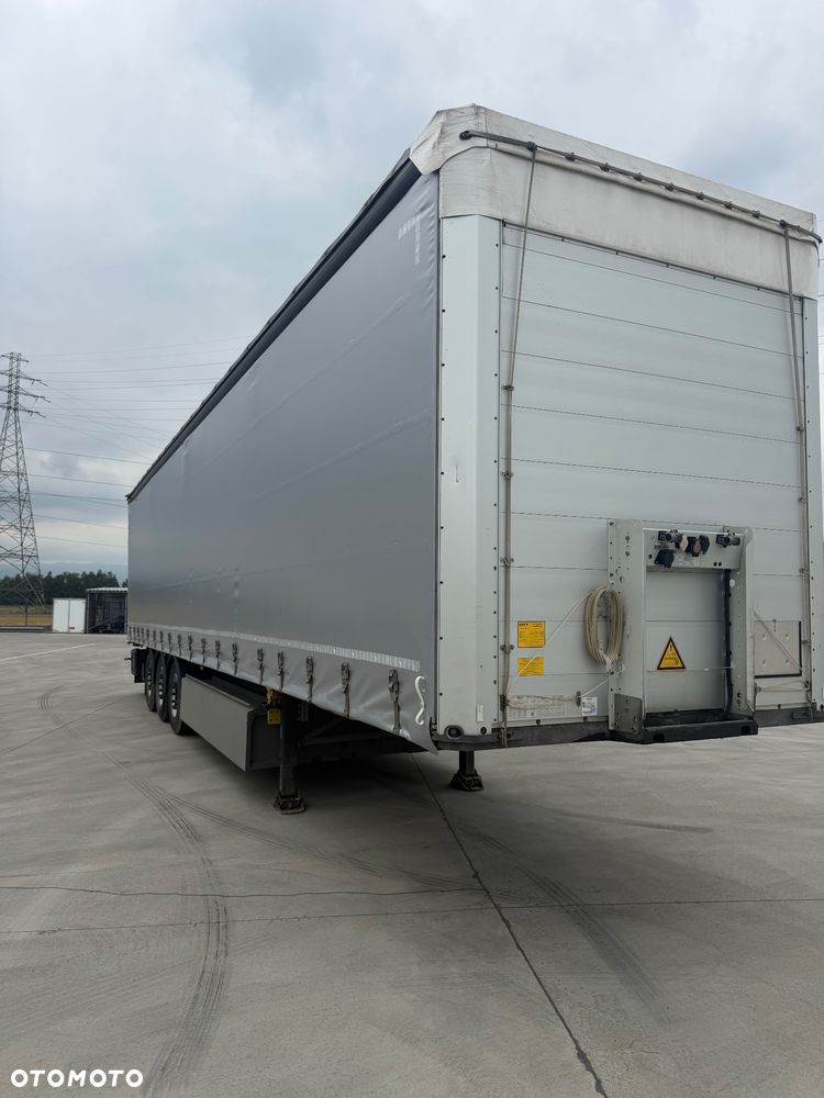 Schmitz Cargobull 4szt STANDART OŚ podnoszona sprawna opony 100%  alu deski nowa Plandeka - 5