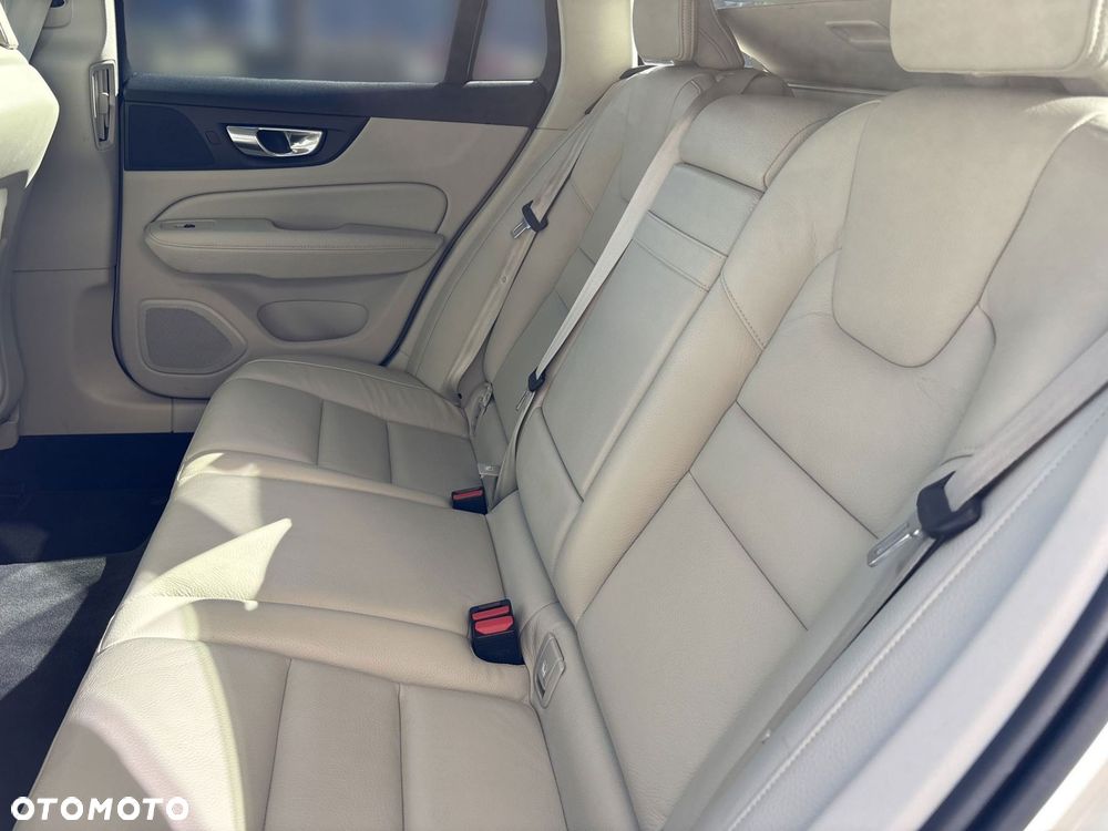 Volvo V60 - 16