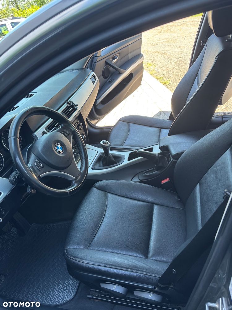 BMW Seria 3 320d - 11