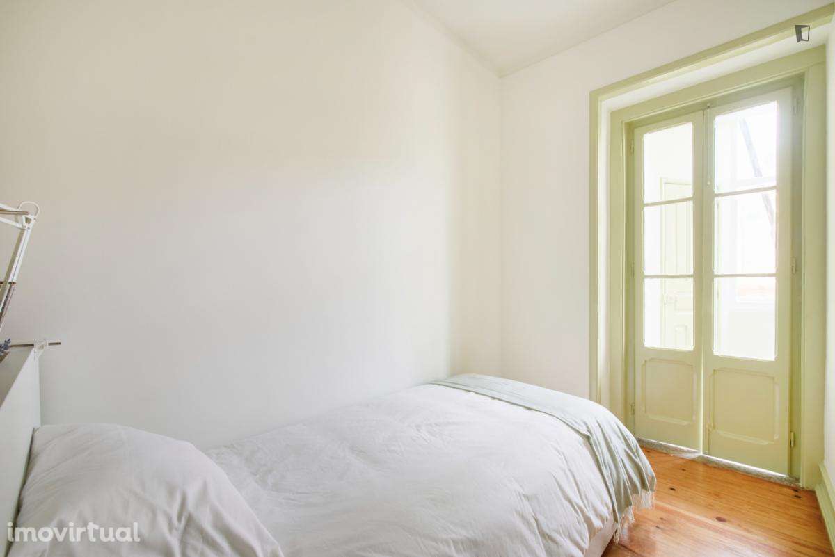 Quarto - localizado em Alcântara Lisbon - Grande imagem: 2/22