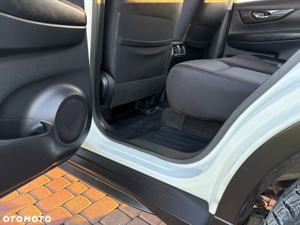 Nissan X-Trail 2.0 dCi Acenta 2WD Xtronic - 25