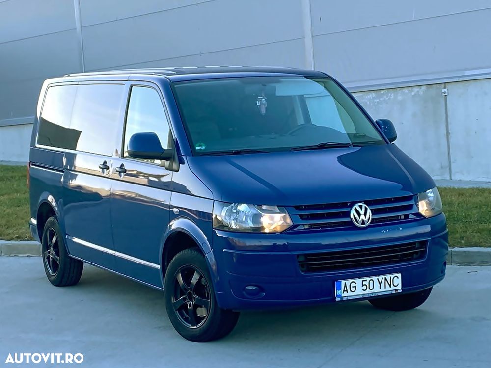 Volkswagen Caravelle - 9