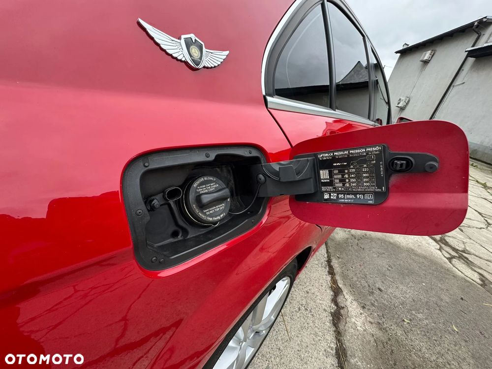Mercedes-Benz Klasa C 180 T CGI Automatik BlueEFFICIENCY - 26