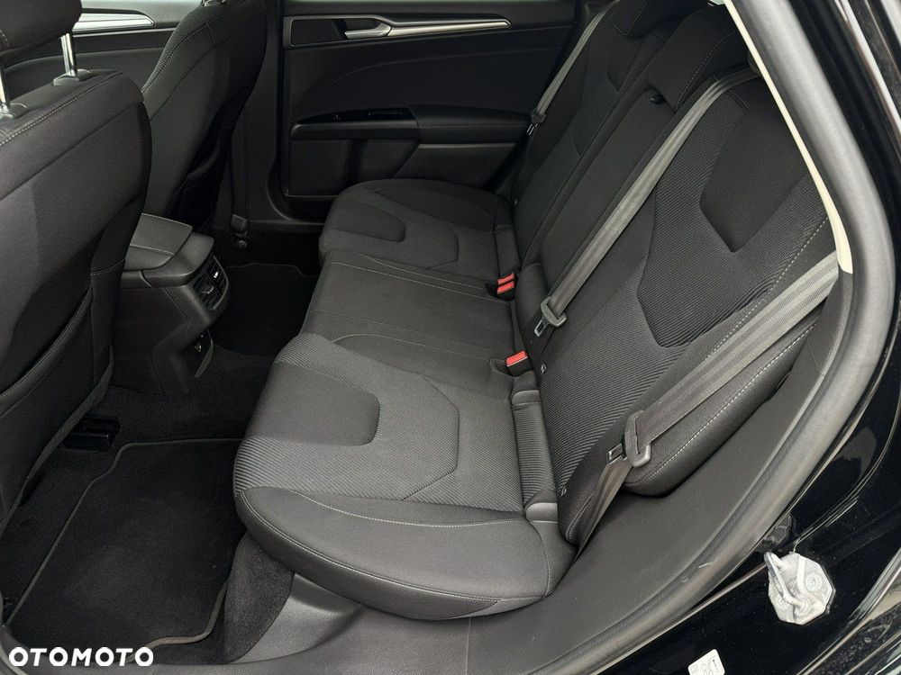 Ford Mondeo 2.0 TDCi Titanium - 22