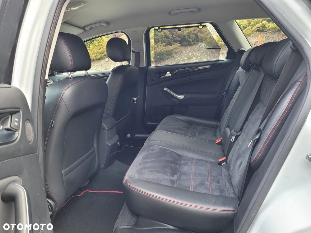 Ford Mondeo 2.0 TDCi Titanium S - 12