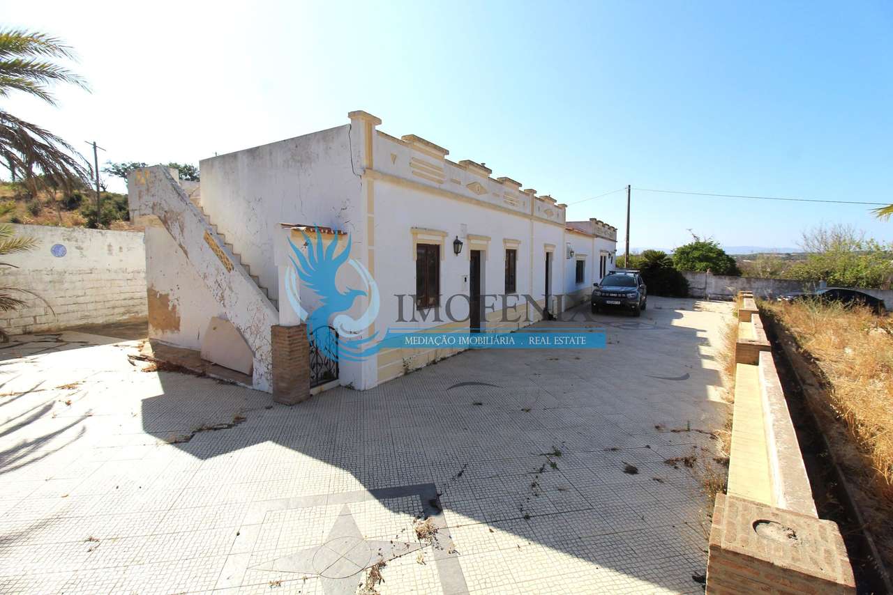 Moradia tipica Algarvia introduzida em terreno com 1,5 hectares- Fonte - Grande imagem: 2/44
