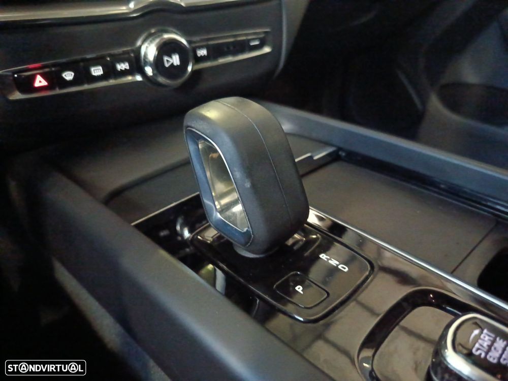 Volvo XC 60 2.0 T6 PHEV Inscription Expression AWD - 20