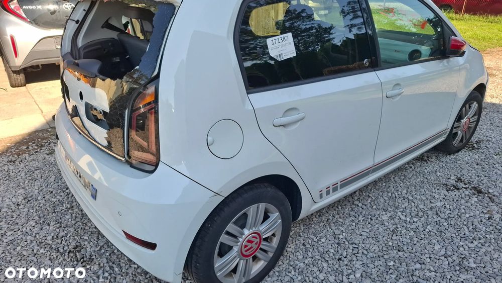 Volkswagen up! 1.0 beats - 5