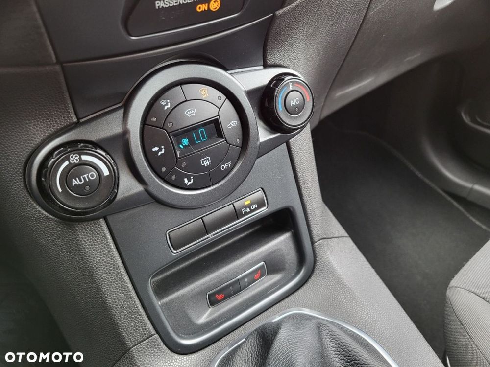 Ford Fiesta - 15