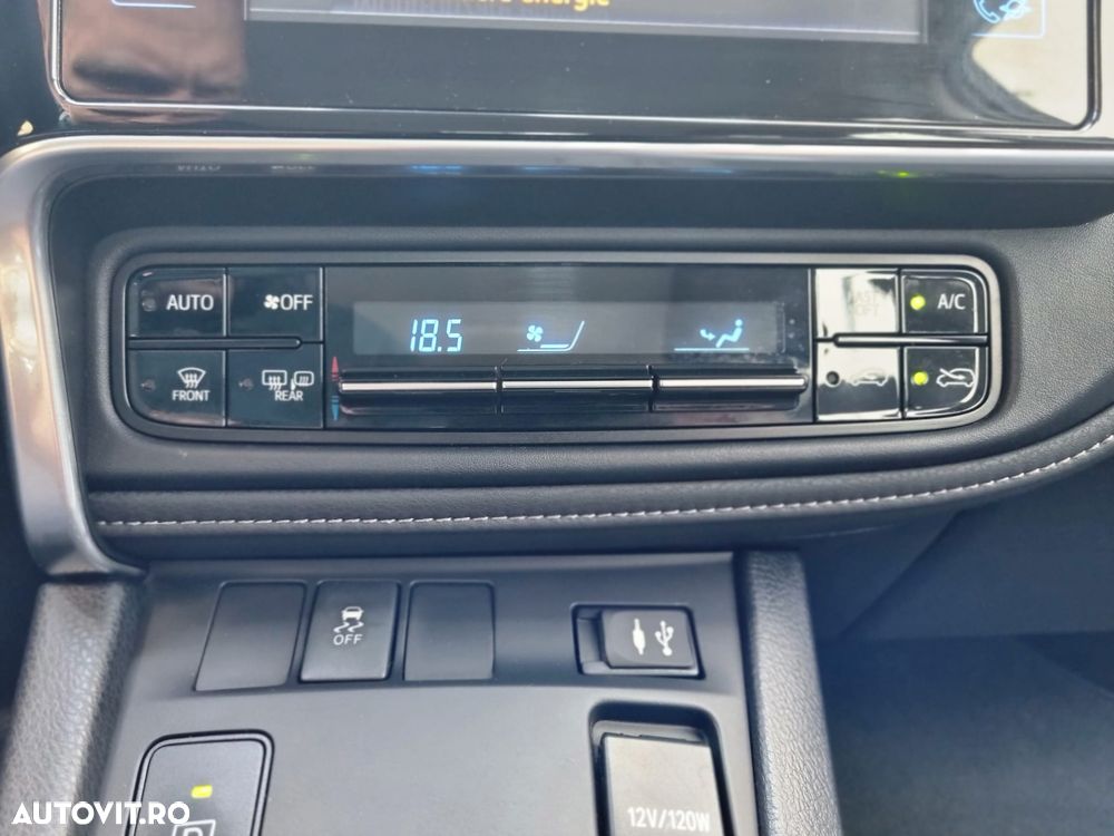 Toyota Auris 1.8 VVT-i Automatik Style Selection - 22