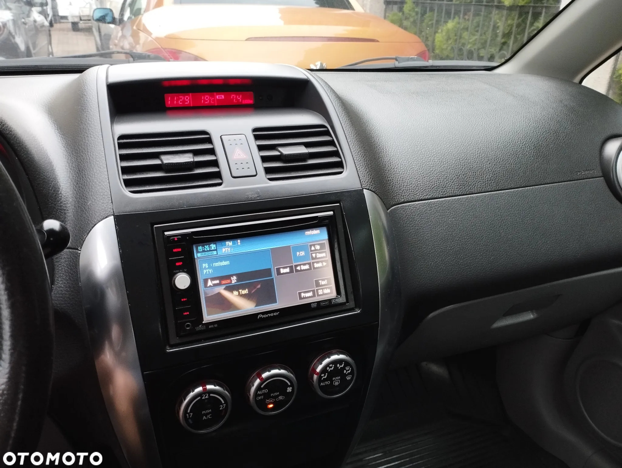 Suzuki SX4 1.9 DDiS 4WD GS / Premium - 11