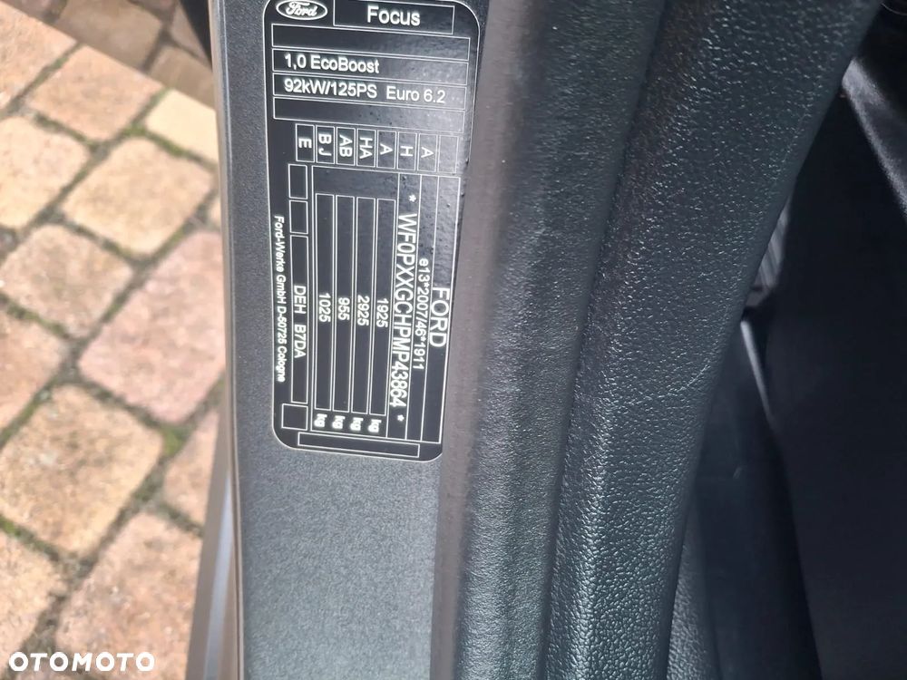 Ford Focus 1.0 EcoBoost Connected - 6