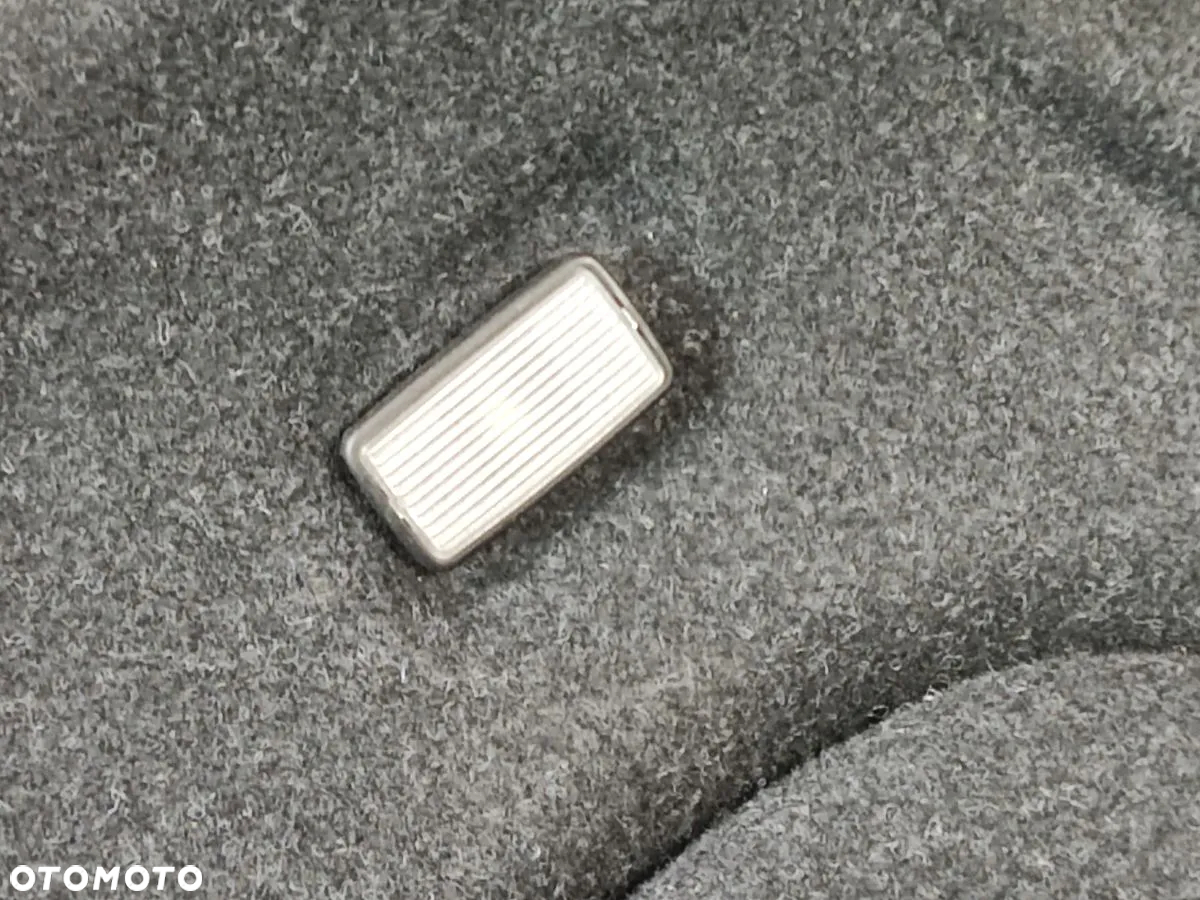 VOLVO XC40 2.0T 17-21r Boczek Bagażnika Lewy - 3