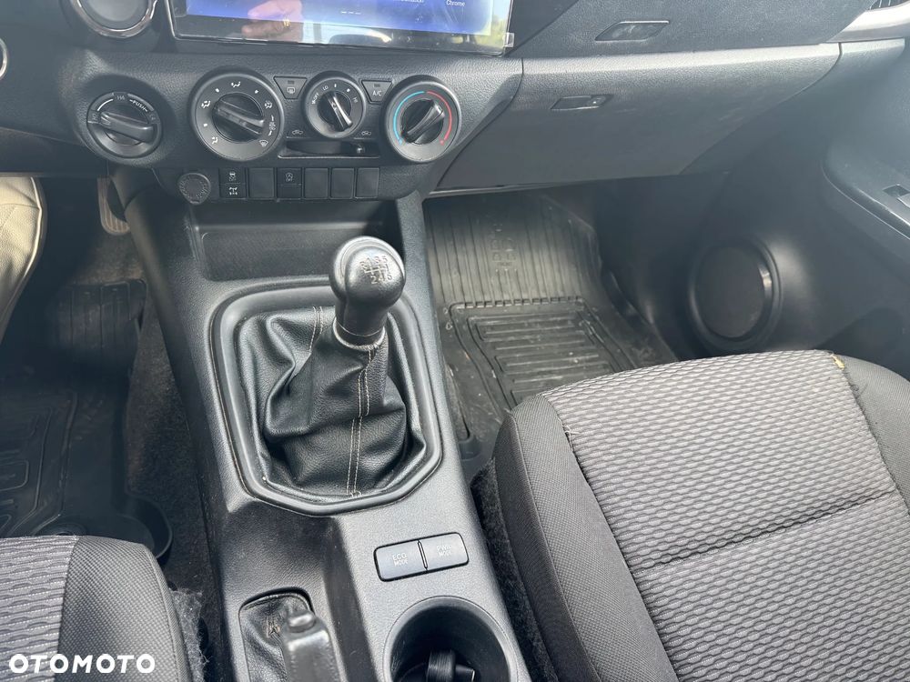 Toyota Hilux 2.4 D-4D Double Cab DL 4x4 - 13