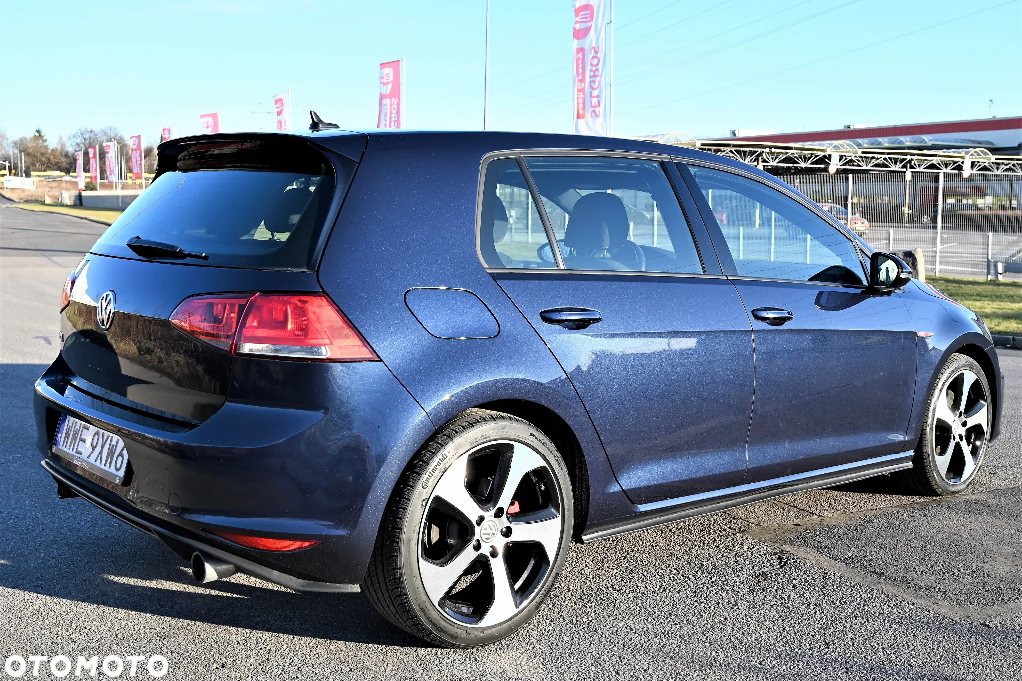 Volkswagen Golf - 14