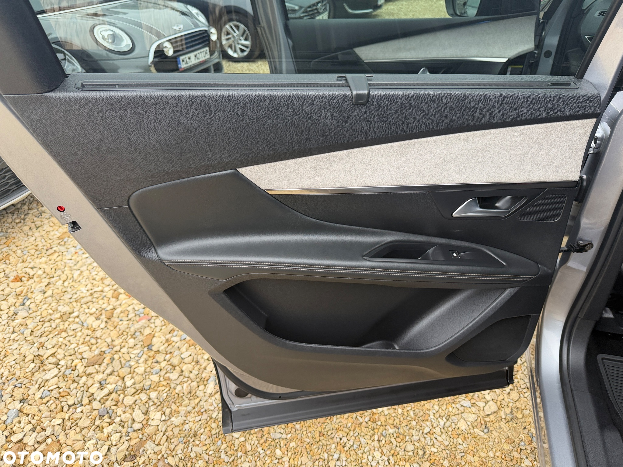 Peugeot 5008 1.5 BlueHDi GT Pack S&S EAT8 - 20