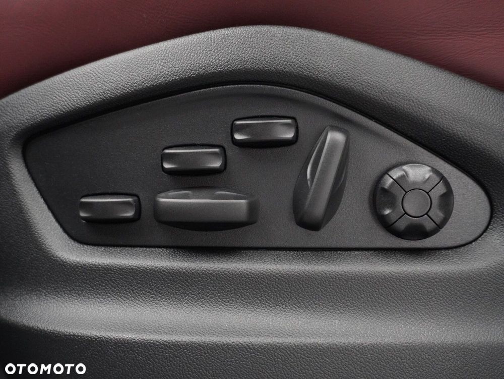 Porsche Cayenne E-Hybrid PHEV Black Edition - 25