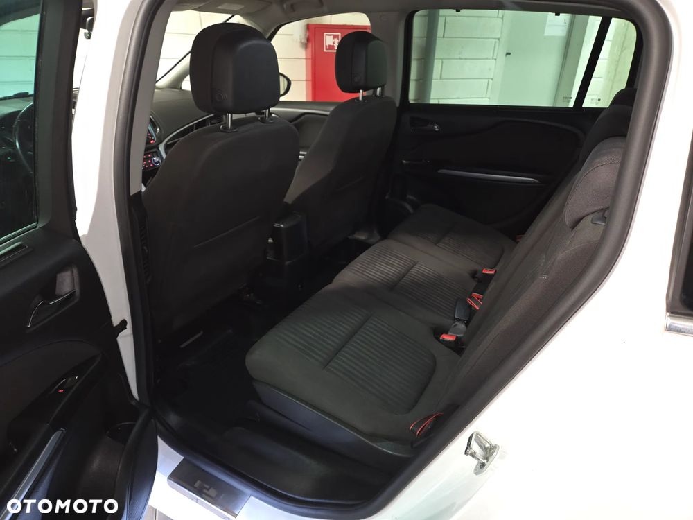 Opel Zafira - 7