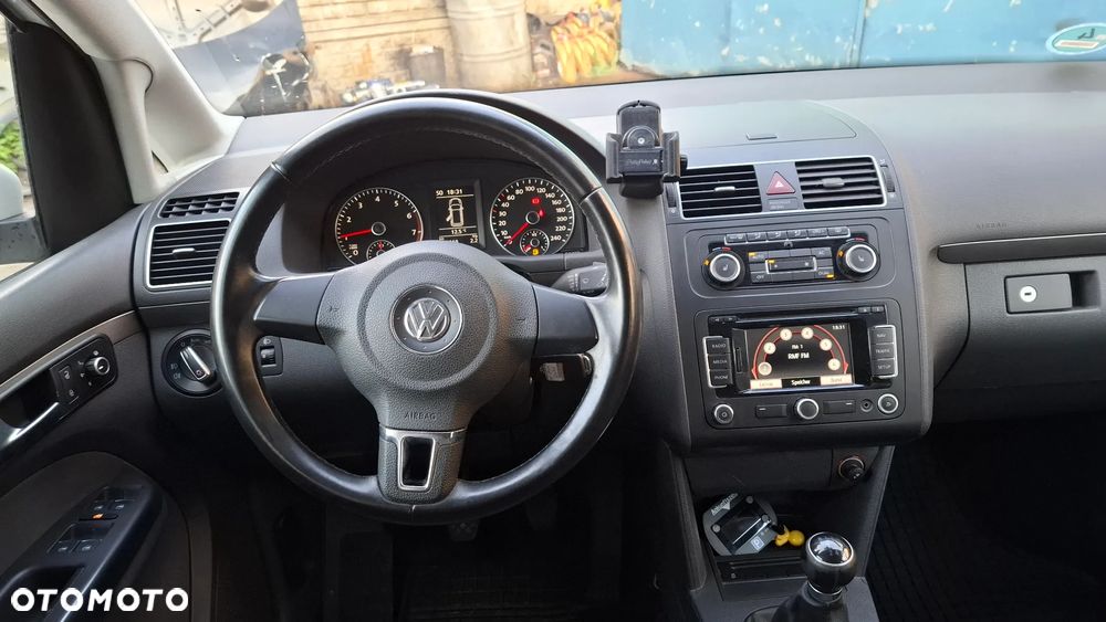 Volkswagen Touran 1.4 TSI Comfortline - 10