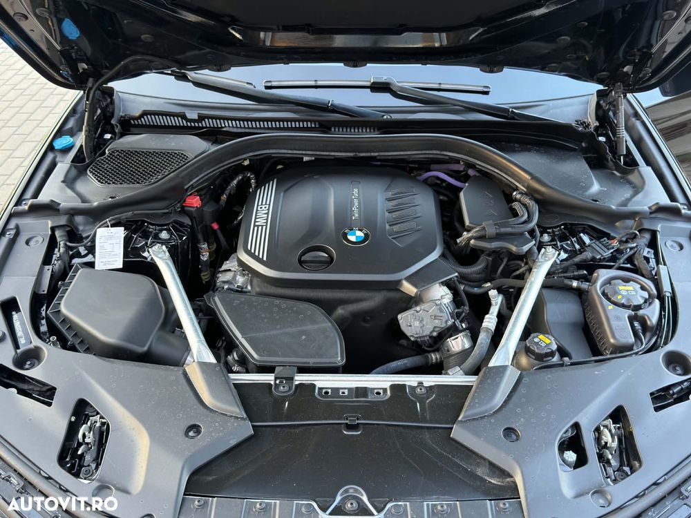 BMW Seria 5 520d Aut. Luxury Line - 40
