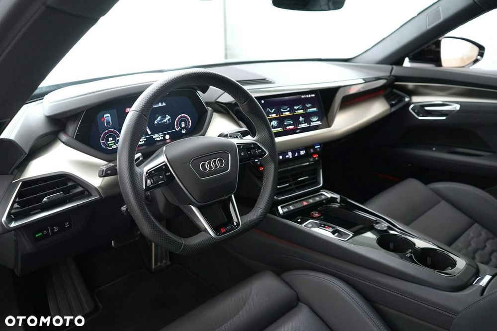 Audi RS e-tron GT - 16