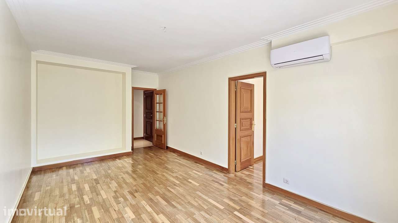 Exclusivo T2 Renovado no Bairro do Alboi Aveiro - Grande imagem: 4/48